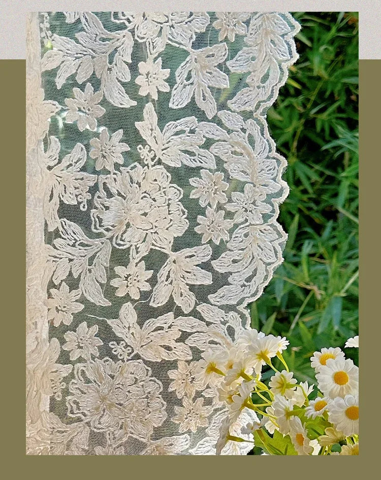 French High-end Vintage Beige Embroidered Gauze Curtains with Wavy Edge Palace Style European Style Lace Partition Curtain